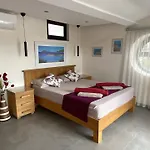 Villa Kirmizi Lale, Private Pool, Gardens, Very Close To Town - No Need For Taxi Kas