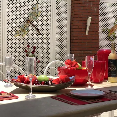Kirmizi Lale, Private Pool, Gardens, Very Close To Town - No Need For Taxi Vila Kaş