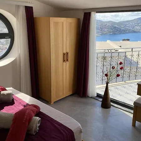 Kirmizi Lale, Private Pool, Gardens, Very Close To Town - No Need For Taxi