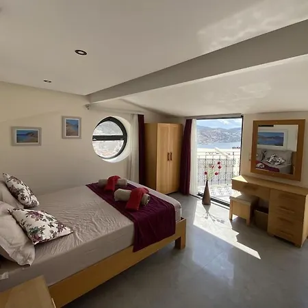 Kirmizi Lale, Private Pool, Gardens, Very Close To Town - No Need For Taxi Kas