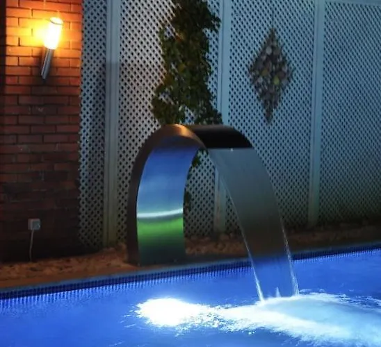 Villa Kirmizi Lale, Private Pool, Gardens, Very Close To Town - No Need For Taxi Kas