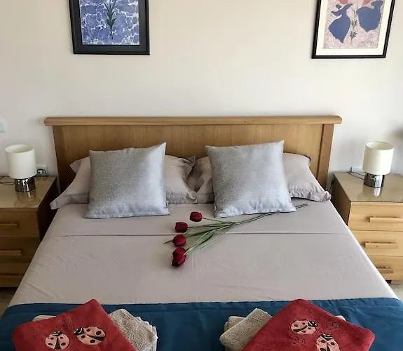 别墅 Kirmizi Lale, Private Pool, Gardens, Very Close To Town - No Need For Taxi